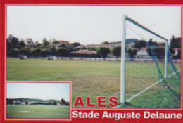 Cpm 10x15. (30) ALES. Stade Auguste Delaune (Phot. Charles Favreau) - Stadien