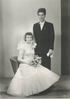 Real Photo Wedding Bride And Groom Bouquet Joy Elegance Veil - Noces