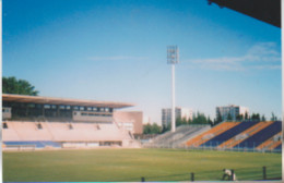 Cpm 10x15. (84) AVIGNON. STADE (rénovation 1975) Parc Des Sports Avignon Foot 84 (100 Ex) - Stadi