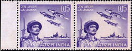 INDIA-1966- JAI JAWAN- FIGHTER AIRCRAFTS- PAIR-MNH-SCARCE-B9-2012 - Unused Stamps