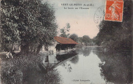 CPA - 91 - VERT LE PETIT - Le Lavoir Sur L'Essonne - Colorisé - Vert-le-Petit