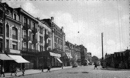 Delcampe - I2110 - DOUAI - D59 - La Place D'Armes - Douai