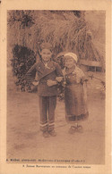 63-SAINT-GERVAIS-D'AUVERGNE -JEUNES AUVERGNATS EN COSTUME DE L'ANCIEN TEMPS - Altri & Non Classificati