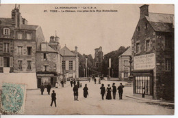 Delcampe - Carte Postale Ancienne Vire - Le Château, Vue Prise De La Rue Notre Dame - Vire