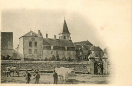 St Reverien * Vue Sur L'église Et L'ancien Prieuré * Villageois Et Boeufs - Andere & Zonder Classificatie