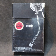 Caja Cigarrillos Lucky Strike Music King Size Box – Origen: Argentina - Contenitori Di Tabacco (vuoti)