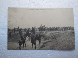 Carte Postale Militaria ,l'artillerie à Cheval....CP11 - Manoeuvres