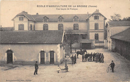 89-AUXERRE -ECOLE D'AGRICULTURE DE LA BROSSE UNE LECON DE PRITIQUE - Auxerre