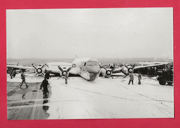 BELLE PHOTO REPRODUCTION AVION PLANE FLUGZEUG - CRASH DOUGLAS DC4 ATTERRISSAGE SUR LE VENTRE - Luftfahrt