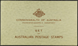 1934 PRESENTATION FOLDER A Grey-green Printed Folder (cover Size Approx 185 X 110mm) Inscribed 'COMMONWEALTH OF AUSTRALI - Sonstige & Ohne Zuordnung