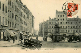 Lyon * 4ème * La Place De La Croix Rousse * Kiosque à Journaux Pissotières - Lyon 4