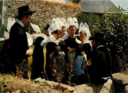 La Forêt Fouesnant * Costume Et Coiffe Du Pays * Bleuniou Kignez , Fleur De Cerisiers - Fouesnant