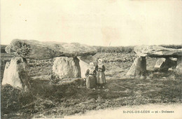 St Pol De Léon * Vue Sur Les Dolmens * Pierre Menhir * Coiffe - Saint-Pol-de-Léon