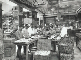 Foto Riproduzione ALINARI "Copyright Fratelli Alinari " Lavoranti All'interno Di Una Salumeria Inizi Del 1900 - Professions