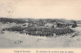 CPA MILITARIAT - CAMP De BEVERLOO - Un Régiment De Cavalerie Dans Les Dunes - Barracks