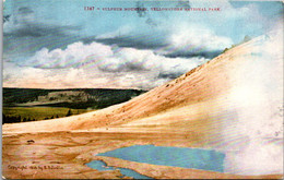 Yellowstone National Park Sulphur Mountain - Parques Nacionales USA