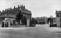 CPA - 21 - DIJON - Caserne VAILLANT - Edition Protet Dôle - Barracks