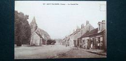 89 ,  Saint Valérien ,la Grande Rue En 1930 - Saint Valerien