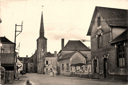 St Poix * Rue Et église Du Village - Autres & Non Classés