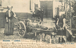 BRUXELLES - Laitières, Voiture à Chiens Et Douanier. - Artigianato