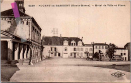 NOGENT-en-BASSIGNY Hôtel De Ville Et Place - Nogent-en-Bassigny