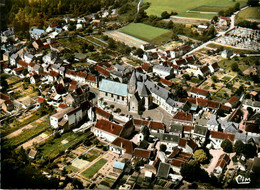 Genillé * Vue Générale Aérienne Sur Le Village Et La Place De L'église - Genillé