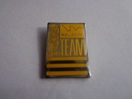 Pin's Peugeot Pro Team - Peugeot