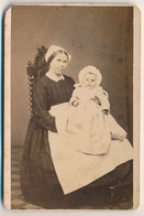 CDV - Portrait D'une Mère Et Sa Fille Ou Nourrice Circa 1870 - Photographe Delamare Raguet Elbeuf Photographie Ancienne - Anonymous Persons