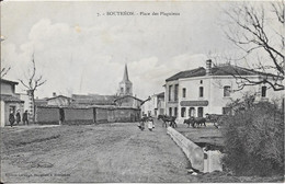 BOUTHEON - Place Des Plagnieux - Andrézieux-Bouthéon