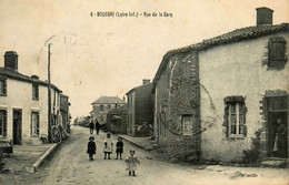 Boussay * Rue De La Gare * Villageois - Boussay