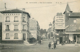 HAUTS DE SEINE   GARCHES  Rue De La Station - Garches