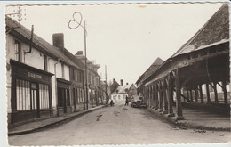 Hornoy (80 - Somme) Les Halles - Hornoy Le Bourg