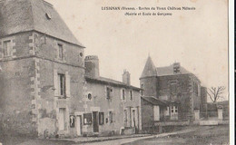 LUSIGNAN. - Restes Du Vieux Château Mélusin - (Mairie Et Ecole De Garçons) - Lusignan