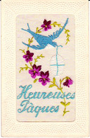 Carte Brodée Oiseau Et Fleurs,  "Heureuse Pâques" (voir Les 2 Scans) - Bordados