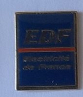 Pin' S  EDF  GDF,fond  Bleu  E D F  Electricité  De  France - EDF GDF