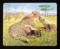 Plateau Puzzle Vintage  Henri Mercier   Maman Guépard Et Ses Petits 30 Pièces - Puzzle Games