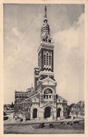CPA - 80 - Albert - La Basilique Notre Dame De Brebière - Vieille Voiture Sur Le Parvis - Albert