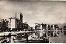 LA SEYNE Sur MER  Le Port. Carte Photo - La Seyne-sur-Mer