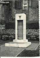 Amay -- Monument à La Résistance 1940 - 1945.   (2 Scans) - Amay