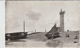 Le Hourdel  (80 - Somme) Barques Sur La Grève - Le Hourdel