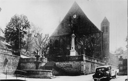 SAINT-CHEF (Isère) - L'église - Fontaine, Monument Aux Morts, Automobile - Saint-Chef