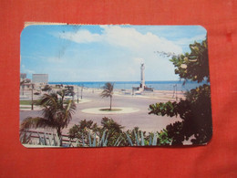 Monument El Maine.     Cuba >  Has   3  Stamp & Cancel.  ref 5815 - Cuba