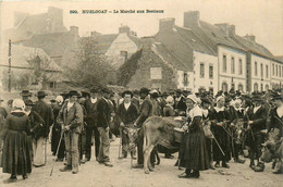 Huelgoat * Place Et Le Marché Aux Bestiaux Boeufs * Foire Marchands * Coiffe - Huelgoat