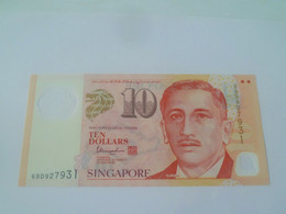 1 Pc Singapore $10 Portrait Series Polymer Banknote UNC (#52H) - Singapur