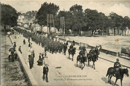 La Roche Sur Yon * Le Départ Du 93ème Régiment D'infanterie Pour Les Sables * Passage De Troupes - La Roche Sur Yon