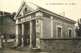 La Montagne * Rue Et Vue Sur La Mairie * Hôtel De Ville - La Montagne