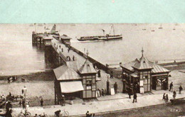 PENARTH THE PIER OLD B/W POSTCARD GLAMORGAN WALES - Glamorgan