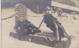 ALLEMAGNE. CPA. .KÖNIGSBRÜCK. TOMBE D'UN PRISONNIER DE GUERRE FRANCAIS DECEDE  EN CAPTIVITE LE 19 JUILLET 1918 - Königsbrück