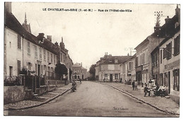 LE CHATELET EN BRIE - Rue De L'Hôtel De Ville - Le Chatelet En Brie