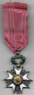 Légion D' Honneur 3e République - Modèle De Luxe à Filets - Francia